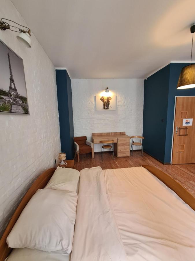 Kaktus Guest House Katowice Buitenkant foto